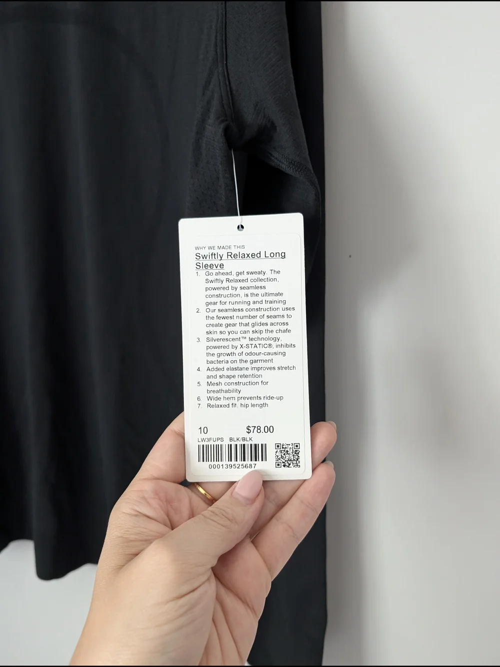 NWT Lululemon athletica Swiftly Relaxed Black Long Sleeve Crewneck Top